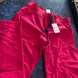 Figs Kade pants
NWT!